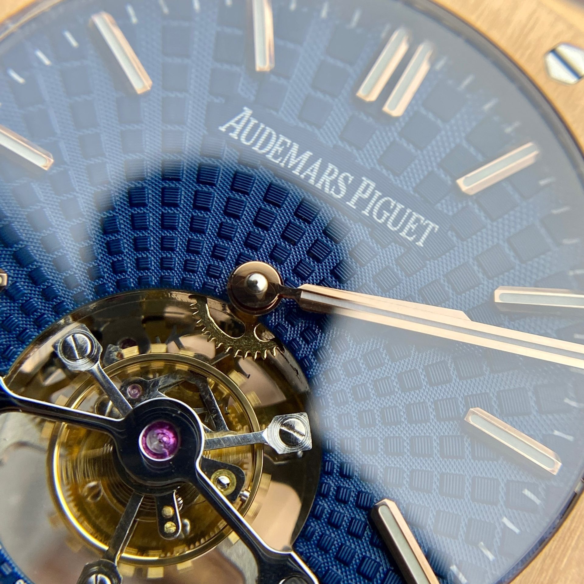 Audemars Piguet Replica Watch Royal Oak Tourbillon Rose Gold 26522OR Dial Blue 41mm - Soul Replicas