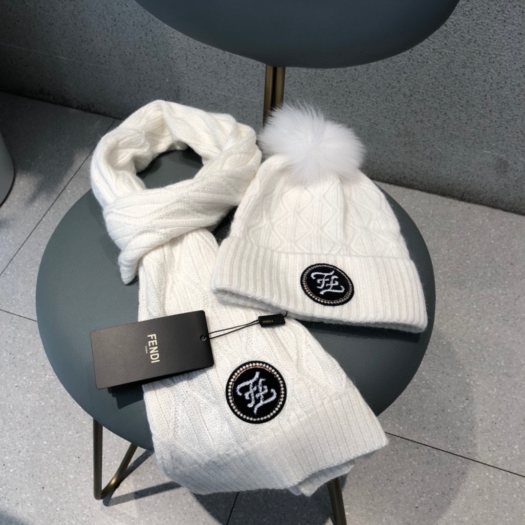 Fendi Beanie & Scarf Set In White - Soul Replicas