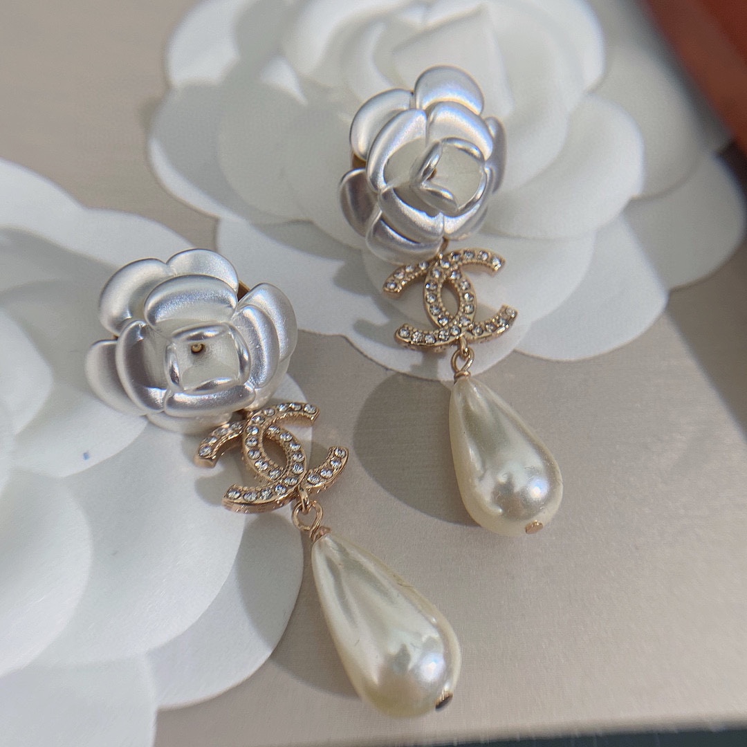 Chanel Earrings - Soul Replicas