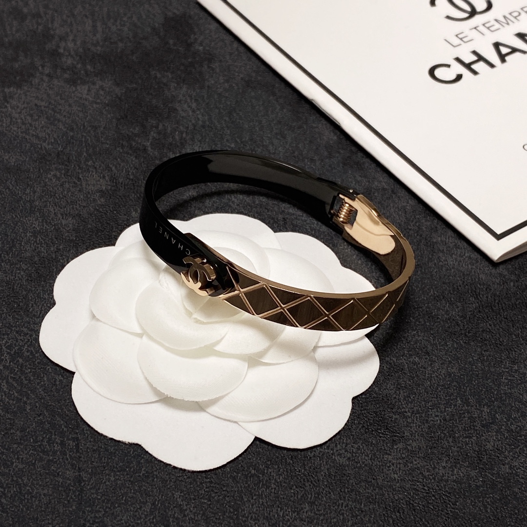 Chanel Bracelet - Soul Replicas