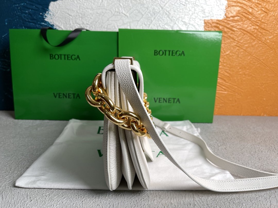 Bottega Veneta Mount White. For Women. Women's Bags 10.6in/27cm - Soul Replicas