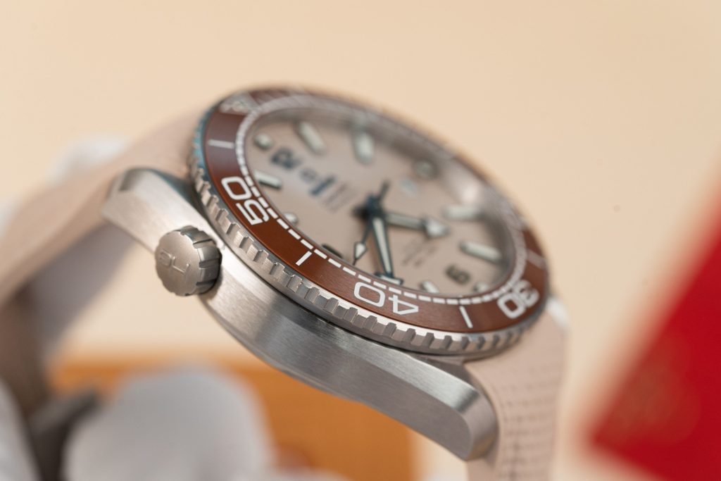 Omega Best Replica Watches Planet Ocean 600M Dial Light Pink VS Factory 43.5mm - Soul Replicas