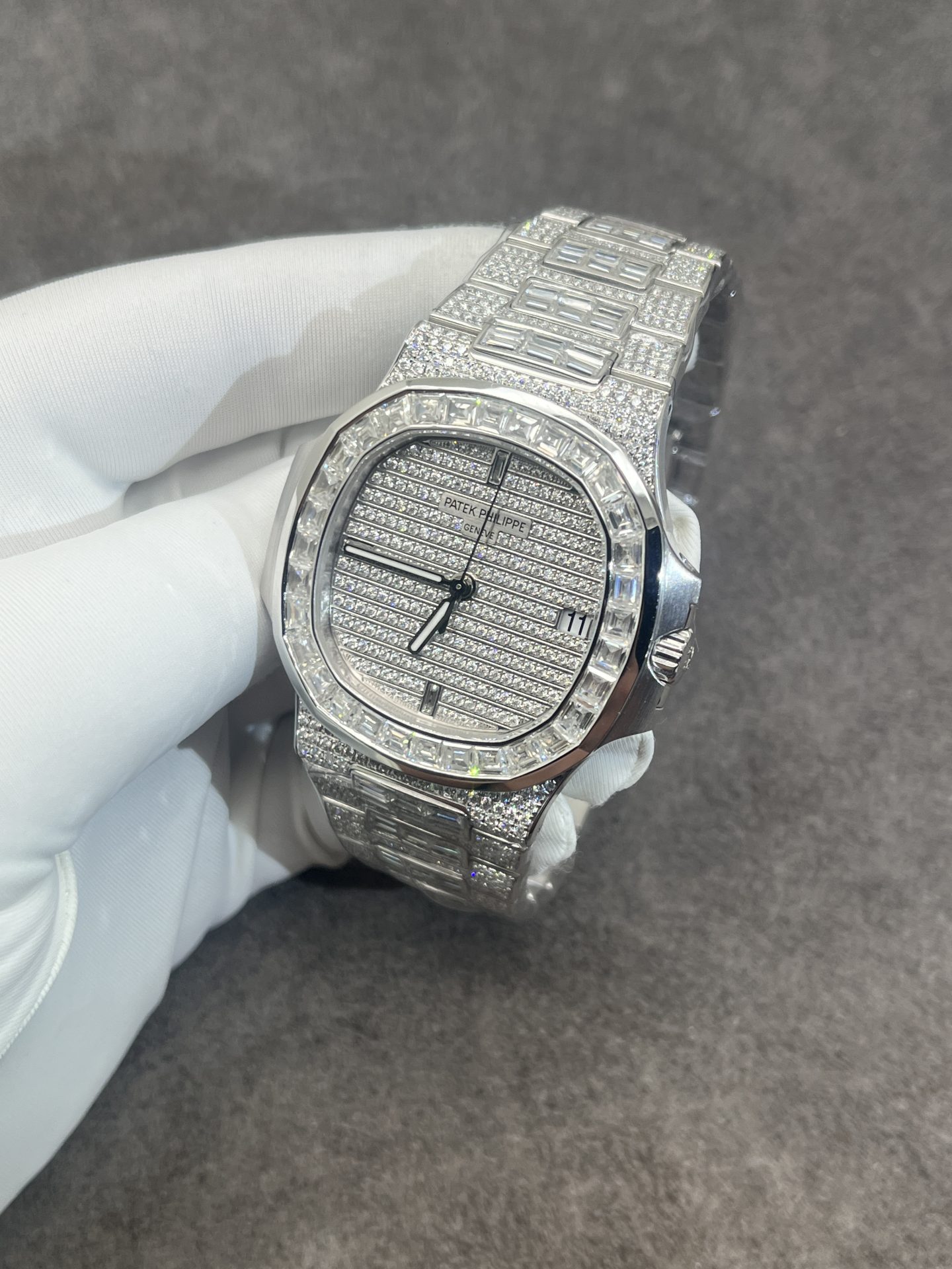 Patek Philippe Best Replica Watch Nautilus 5719 Custom CVD Diamond And White Gold 40mm - Soul Replicas