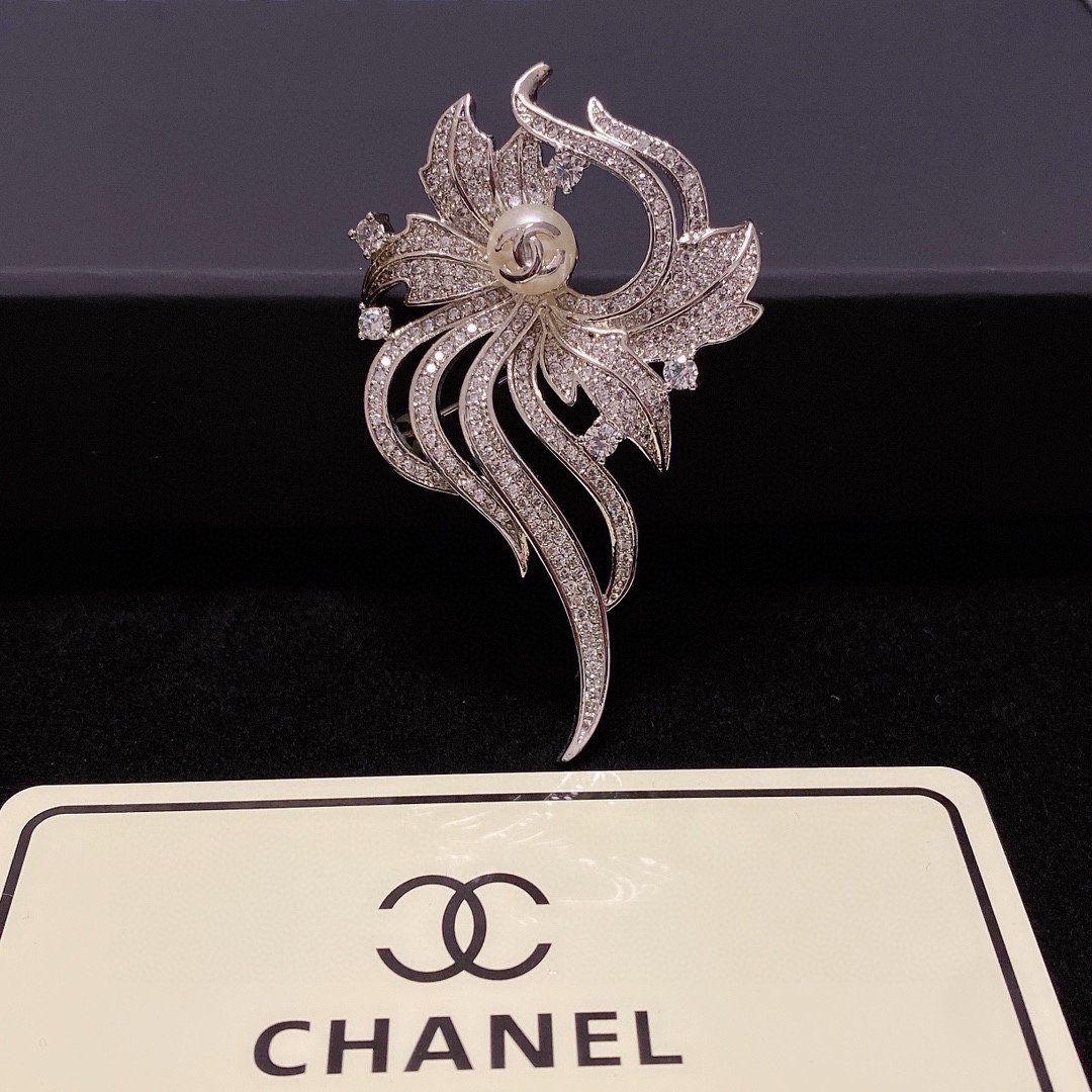 Chanel Brooch - Soul Replicas