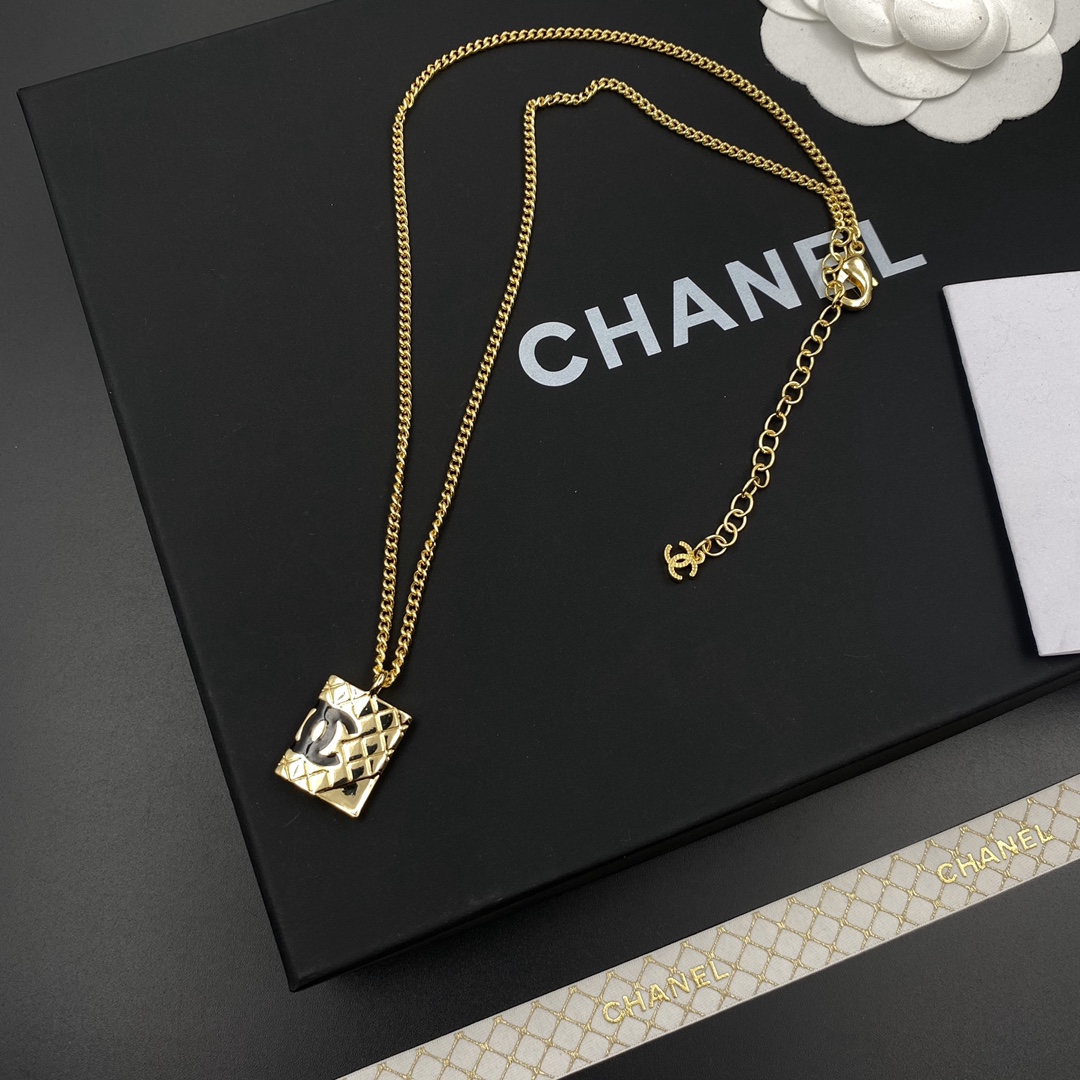 Chanel Necklace - Soul Replicas