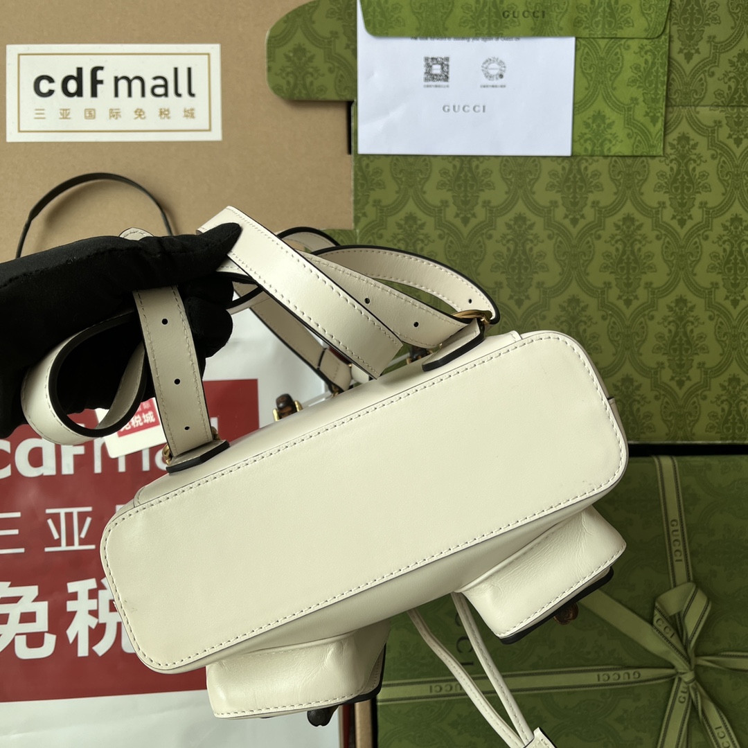 Gucci Bamboo Small Backpack White For Women. Women-s Bags 8.6in/22cm Gucci ‎‎702101 UZY0T 9022 - Soul Replicas