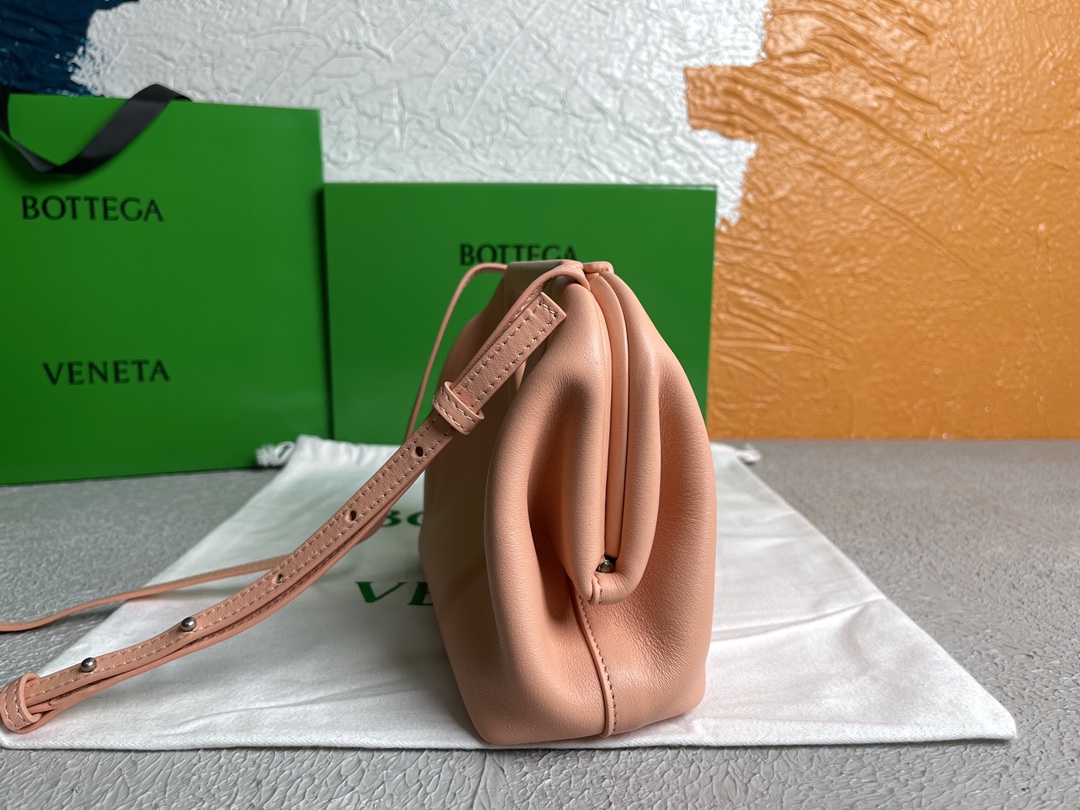 Bottega Veneta Point Pink. For Women. Women's Bags 8.6in/22cm - Soul Replicas