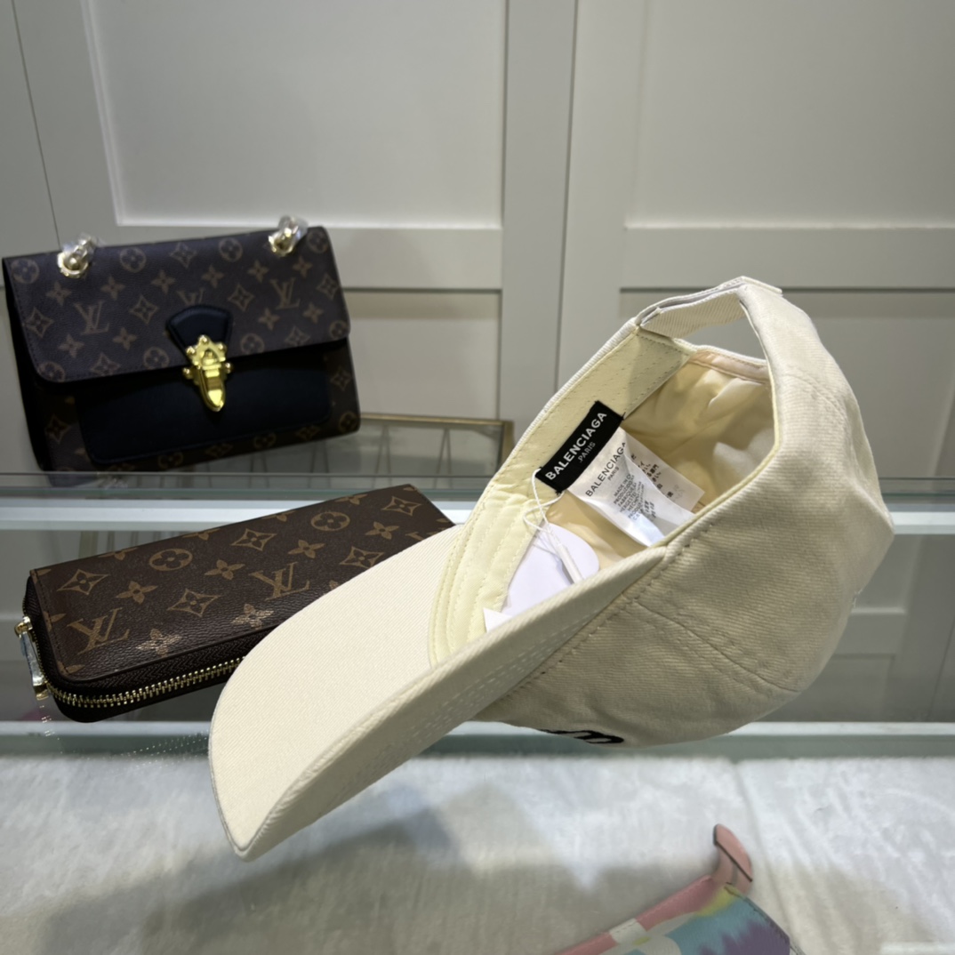 Balenciaga BB Paris Icon Cap White Cap - Soul Replicas