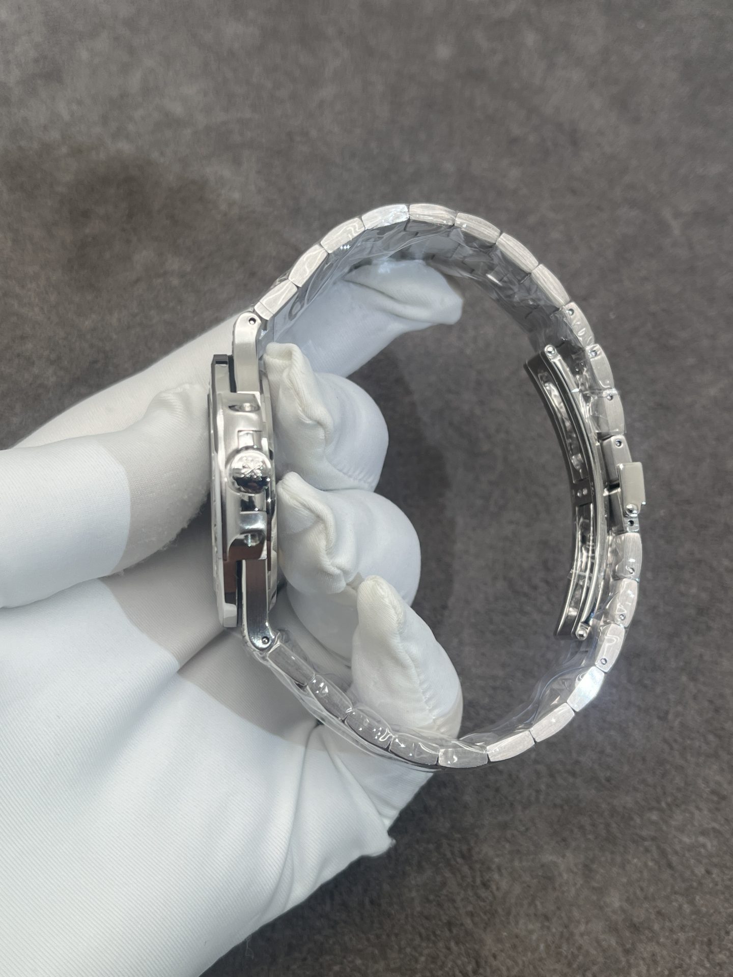 Patek Philippe Best Replica Watch Nautilus 5719 Custom CVD Diamond And White Gold 40mm - Soul Replicas