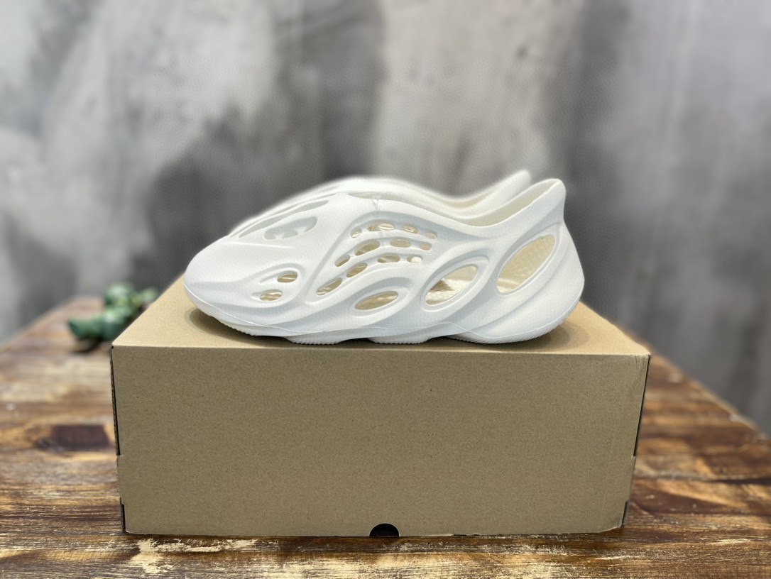 Adidas YZ Foam Runner Ararat  White For Women G55486 - Soul Replicas