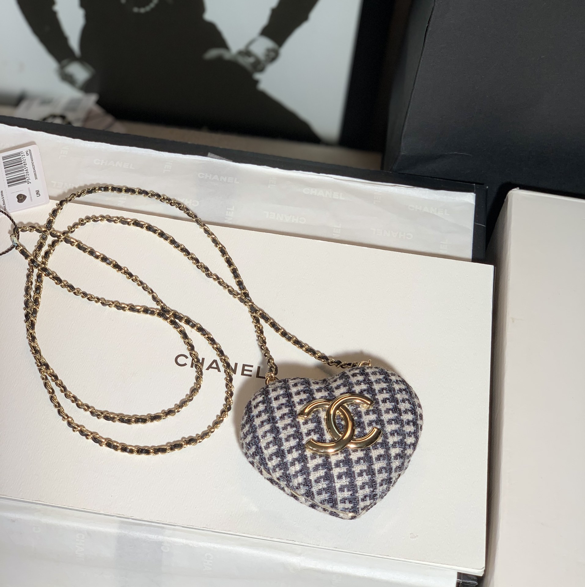 ChanelLong Necklace Bag Beige And White For Women. Women-s Bags 3in/7.6cm AB9485 B09330 NK599 - Soul Replicas