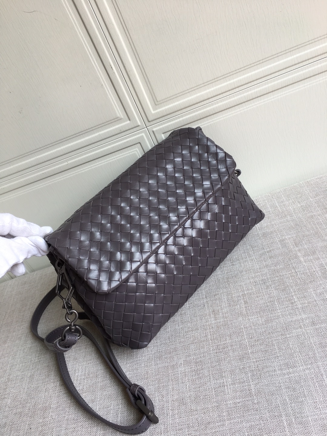 Bottega Veneta Classic Intrecciato Dark Brown. For Women. Women's Bags 8.9in/22.5cm - Soul Replicas