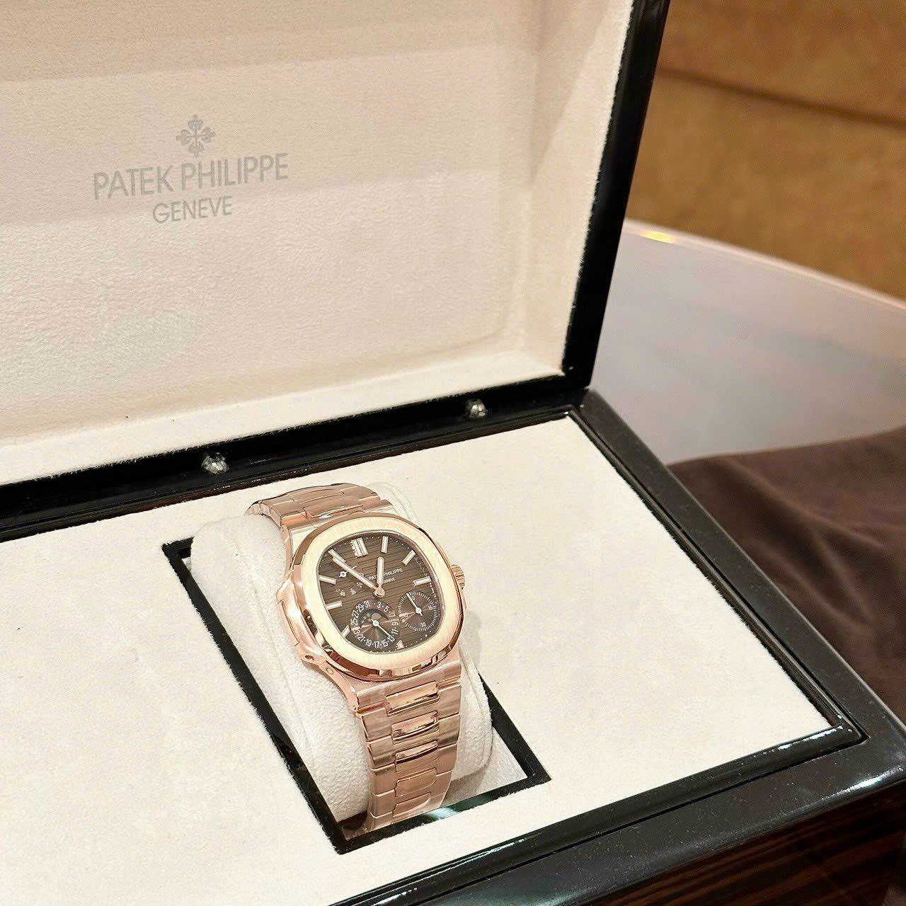Patek Philippe Nautilus 5712 Gold Wrapped Chocolate Dial GRF 40mm - Soul Replicas