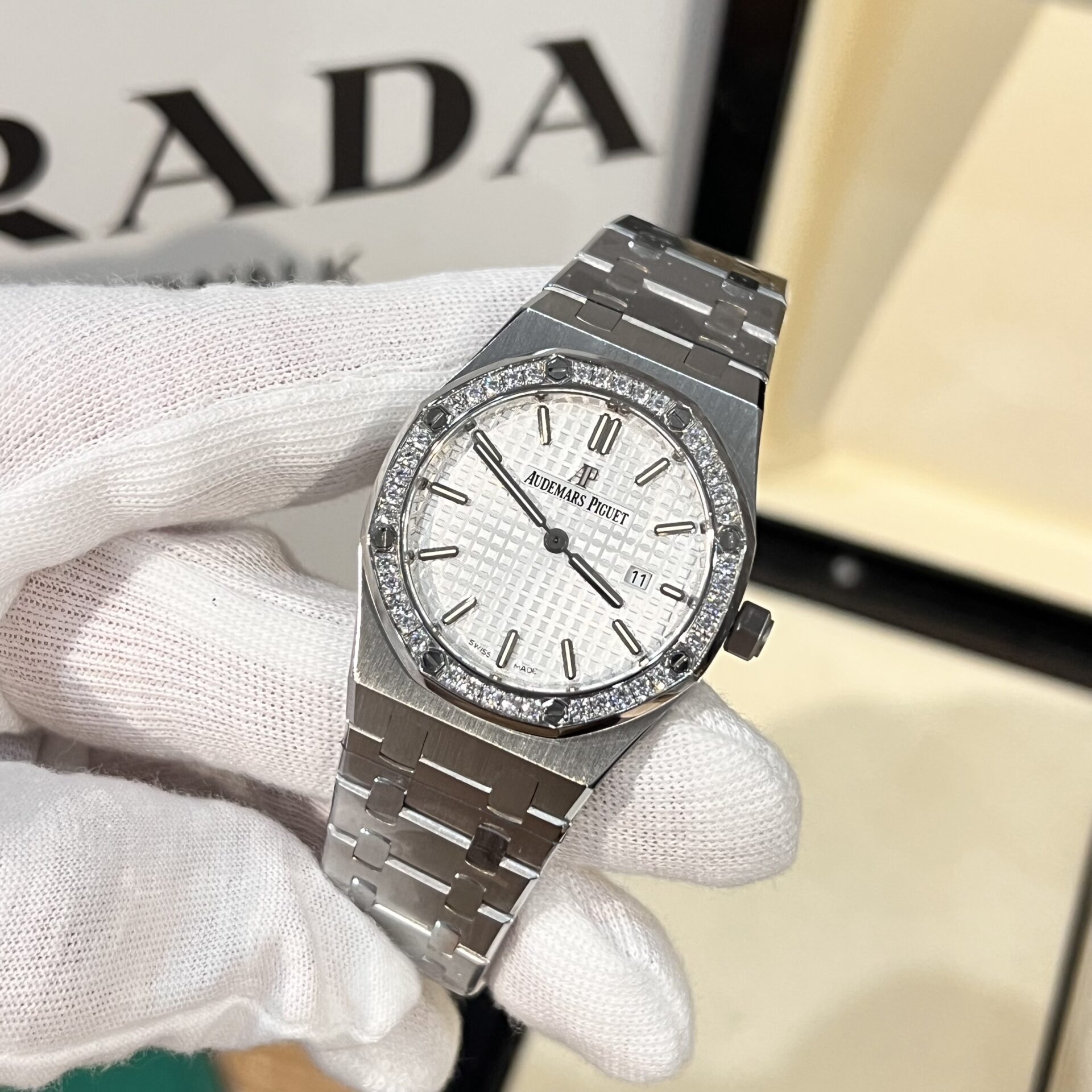 Audemars Piguet Replica Watch Women-s White Dial 33mm - Soul Replicas