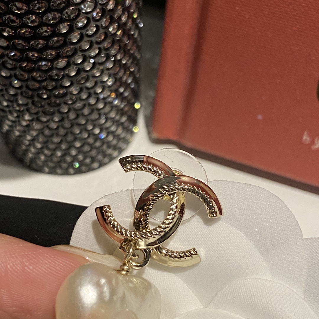 Chanel Earrings - Soul Replicas