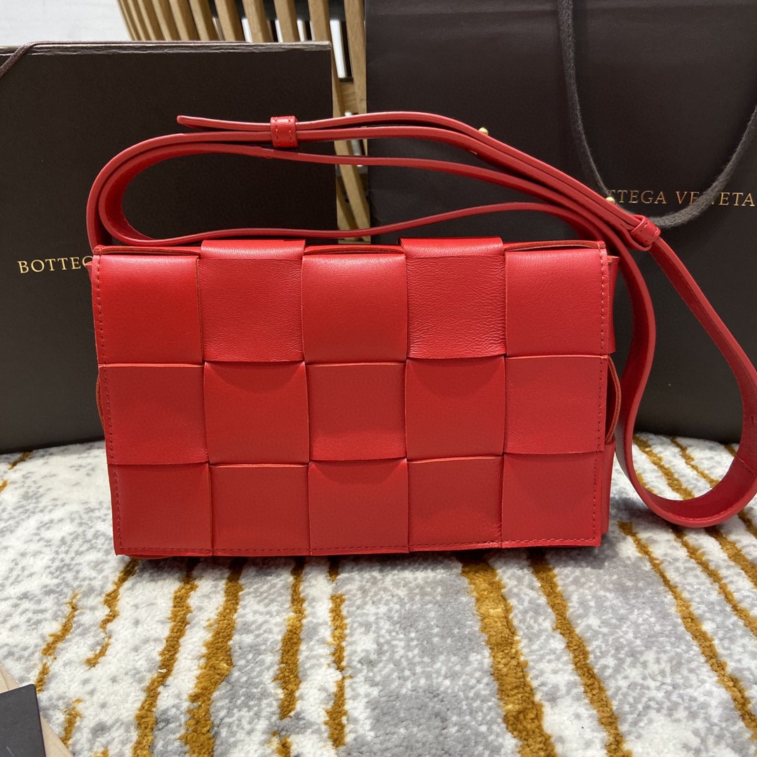 Bottega Veneta Cassette Bag For Women 9.1in/23cm In Red - Soul Replicas