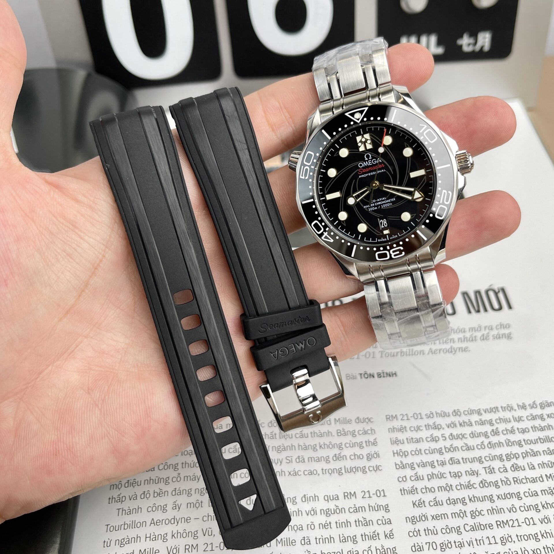 Omega Replica Watch Seamaster James Bond 007 Black Dial VS Factory 42mm - Soul Replicas