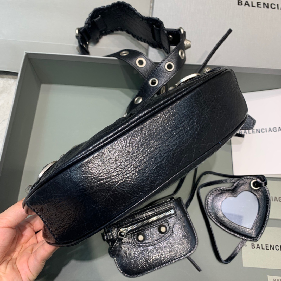 Balenciaga Le Cagole XS Shoulder Bag In Black. For Women. Women-s Bags 10.2in/26cm 671309210BK1000 - Soul Replicas