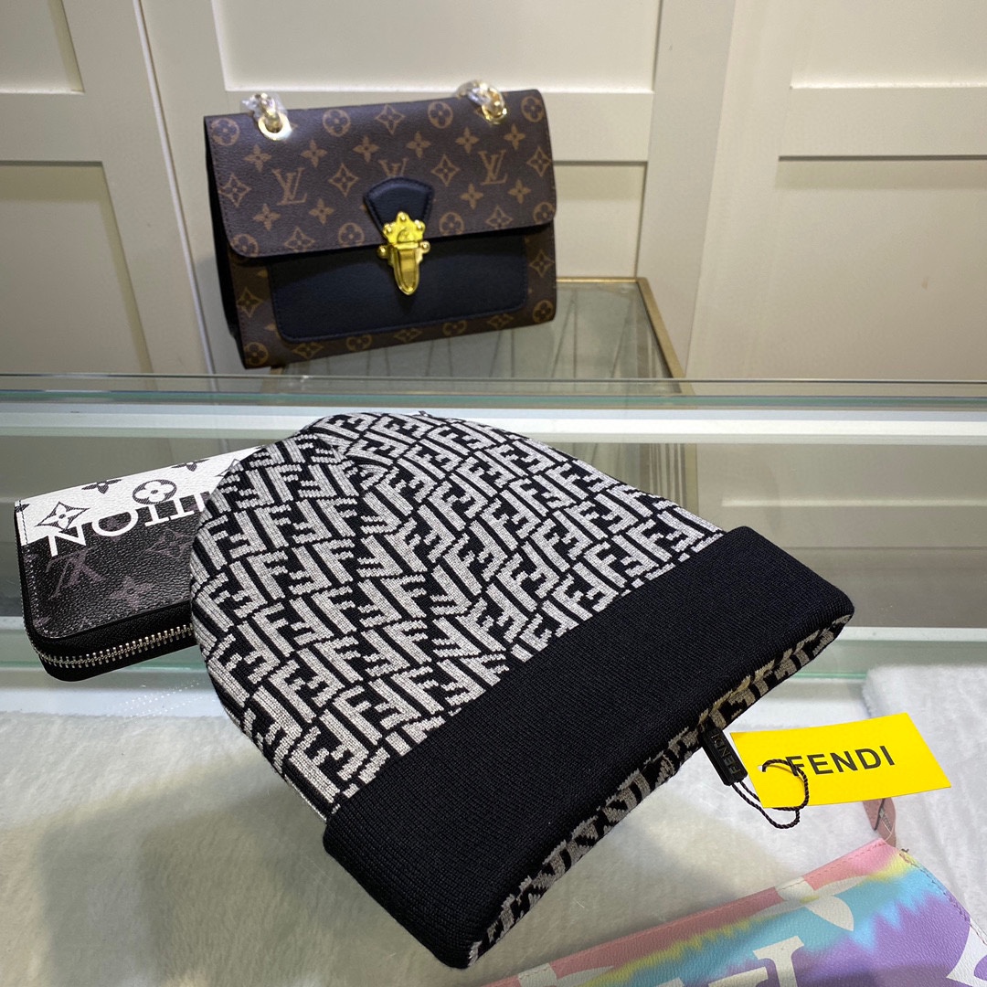 Fendi Beanie In Grey - Soul Replicas