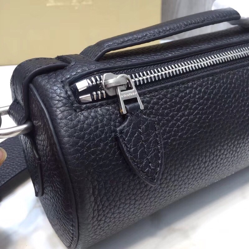 Burberry Barrel Bag Black For Women. Women-s Bags 8.3in/21cm - Soul Replicas