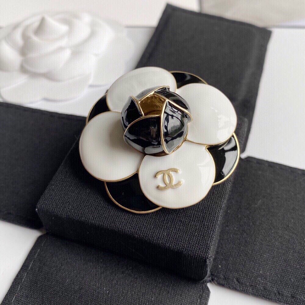 Chanel Brooch - Soul Replicas