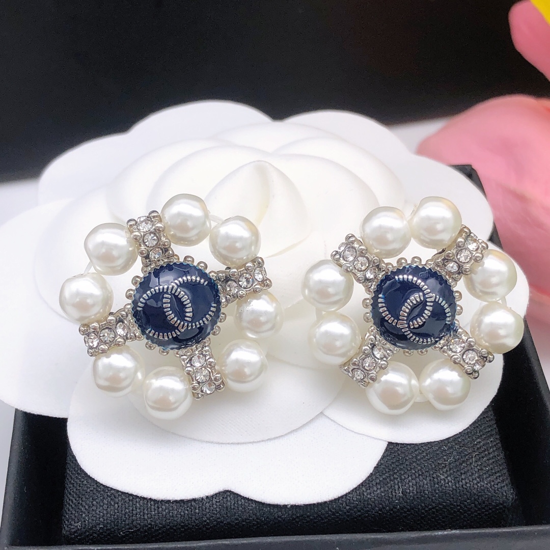 Chanel Earrings - Soul Replicas