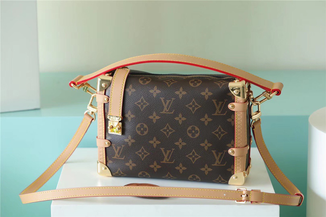Louis Vuitton Side Trunk PM Monogram Canvas For Women. Women's Bags. Shoulder And Crossbody Bags 8.3in/21cm LV  - Soul Replicas