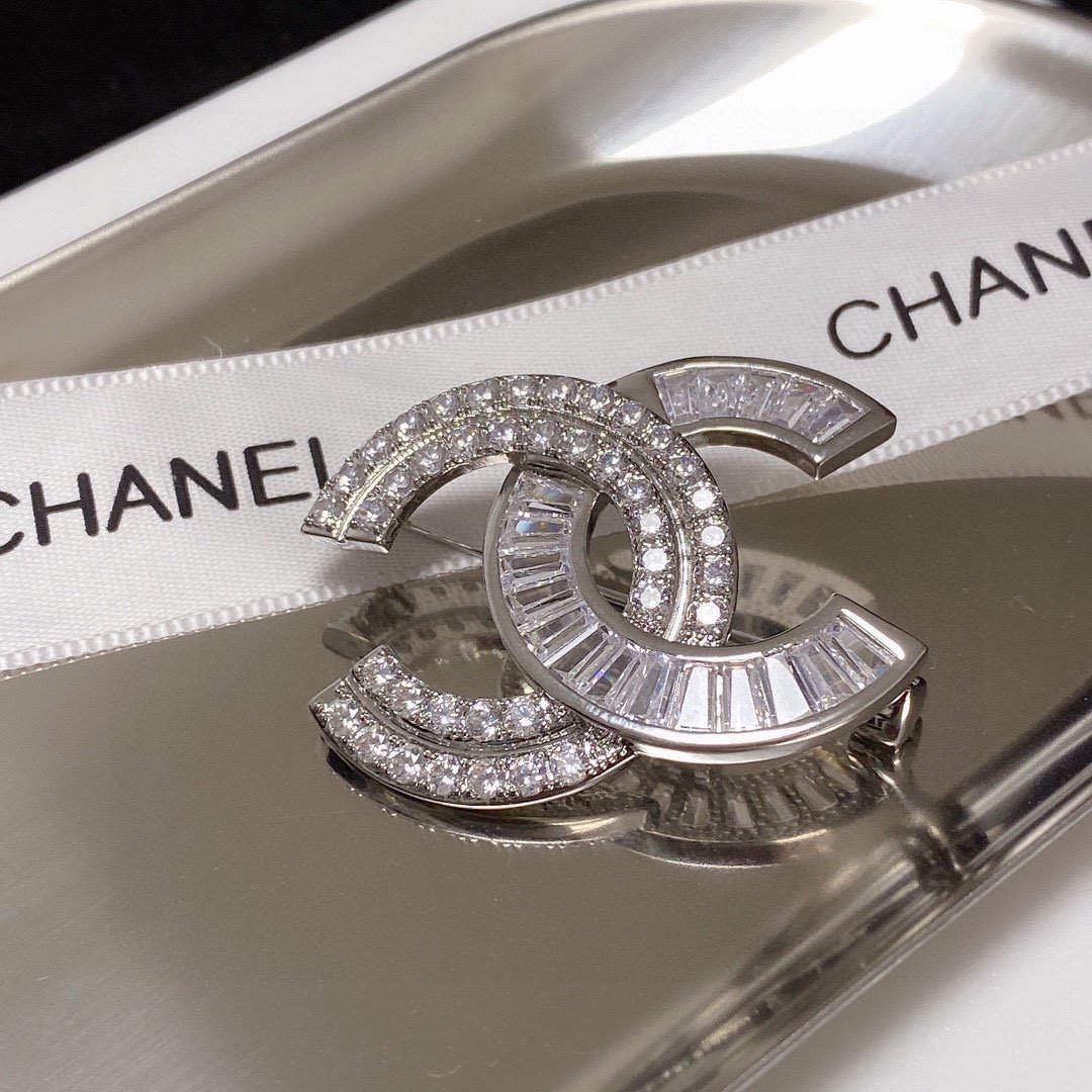 Chanel Brooch - Soul Replicas