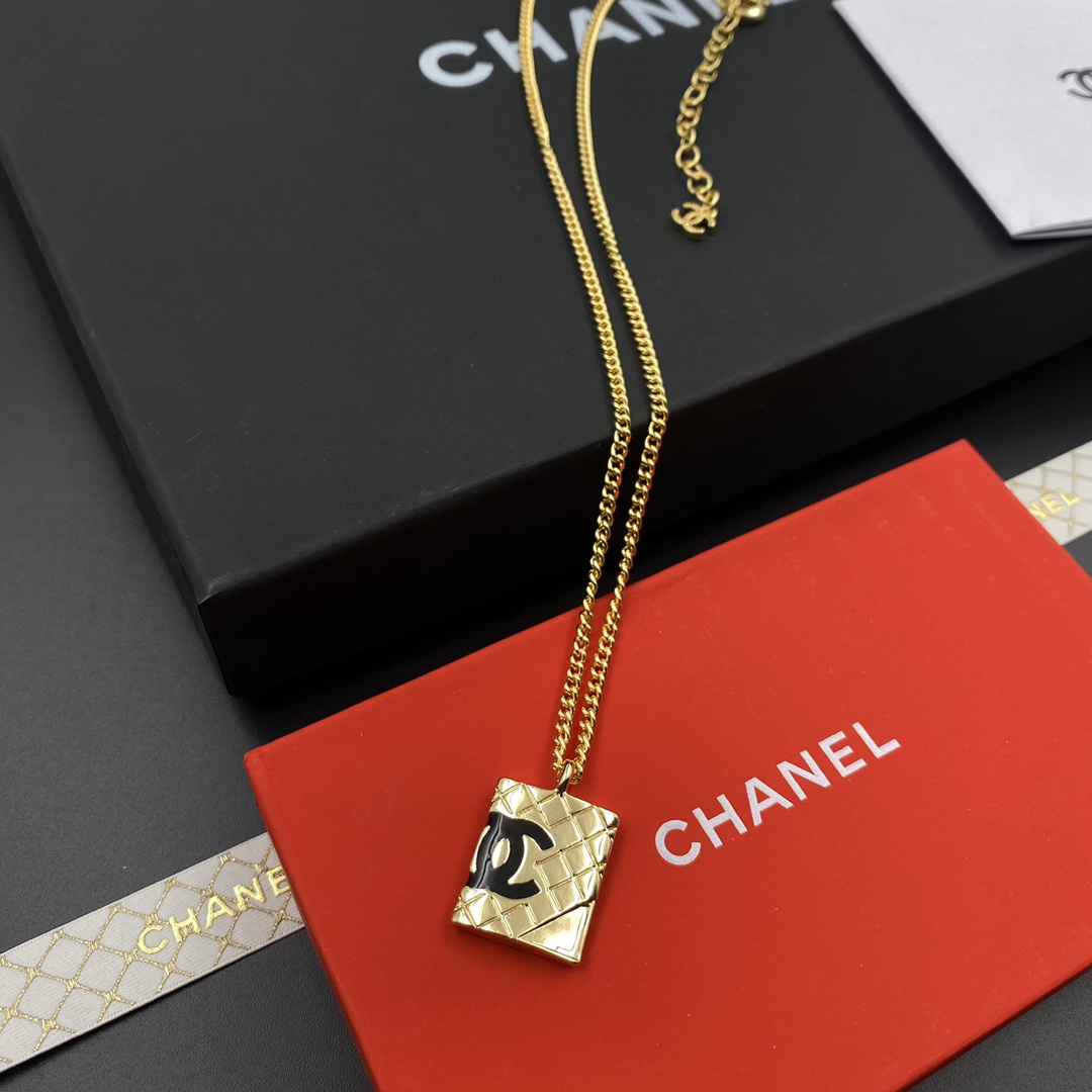 Chanel Necklace - Soul Replicas