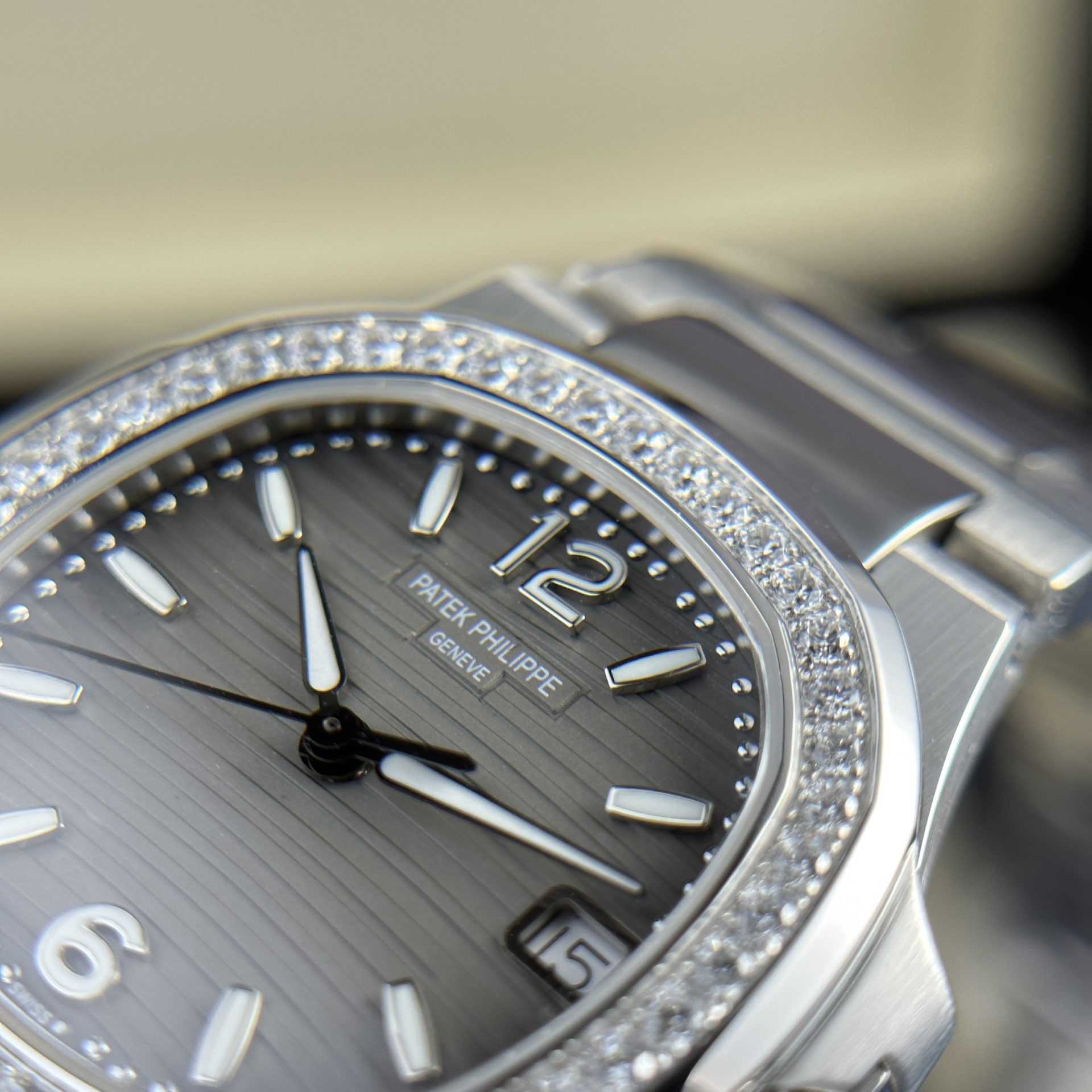 Patek Philippe Fake Watch Nautilus 7010 Gray Dial Womens 32mm - Soul Replicas