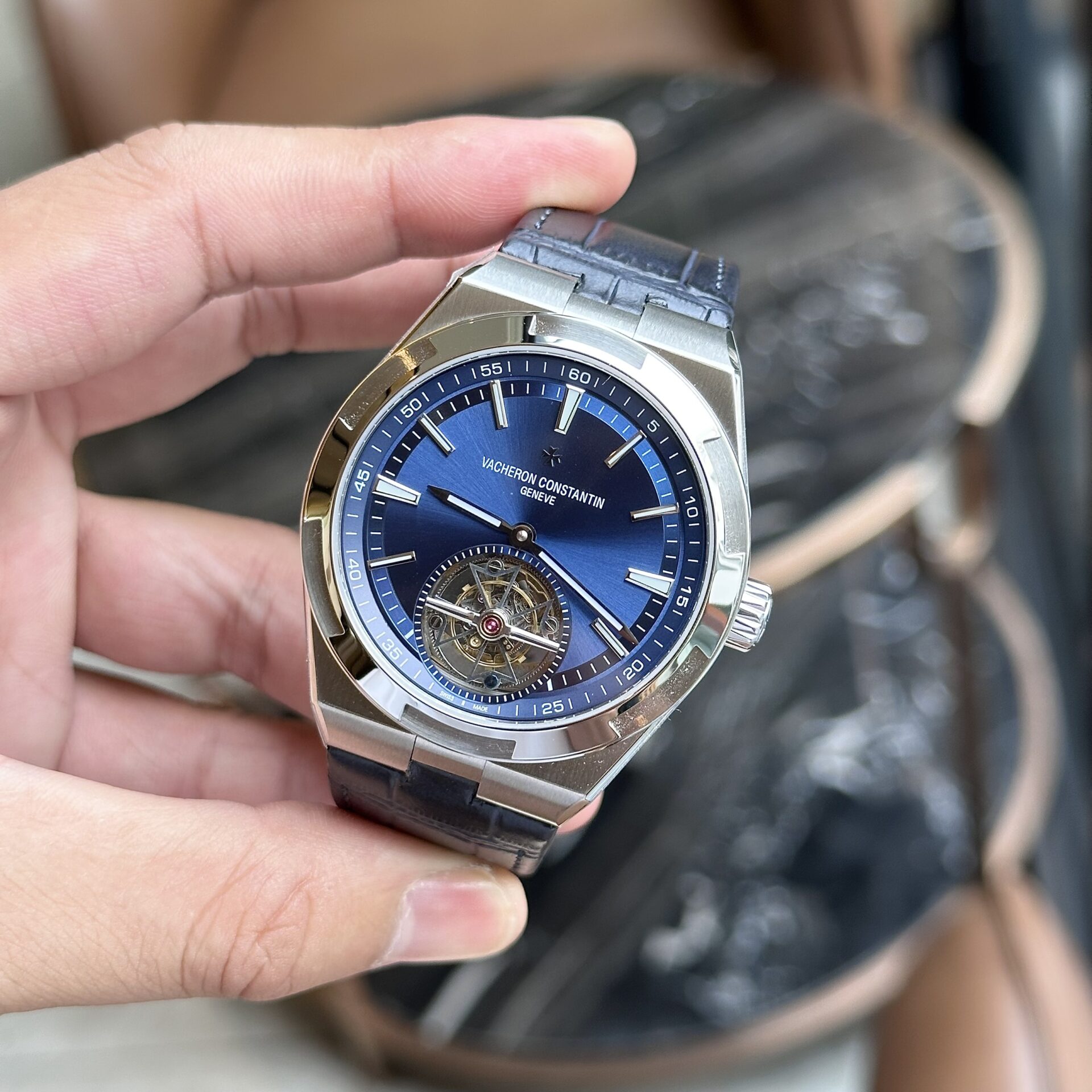 Vacheron Constantin Overseas 6000V Tourbillon Blue Replica 1:1 Watch 42.5mm - Soul Replicas