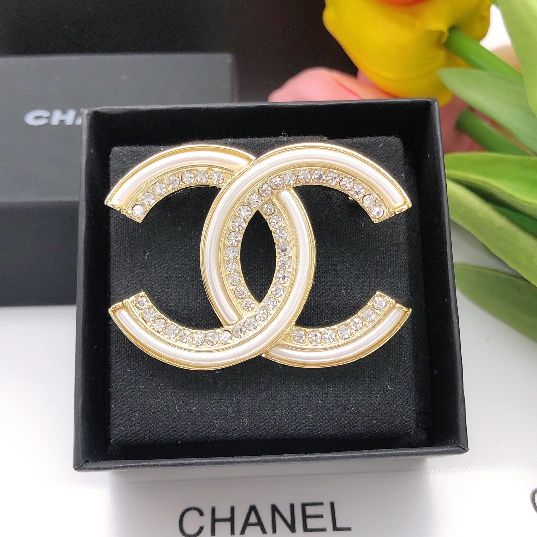 Chanel Brooch - Soul Replicas