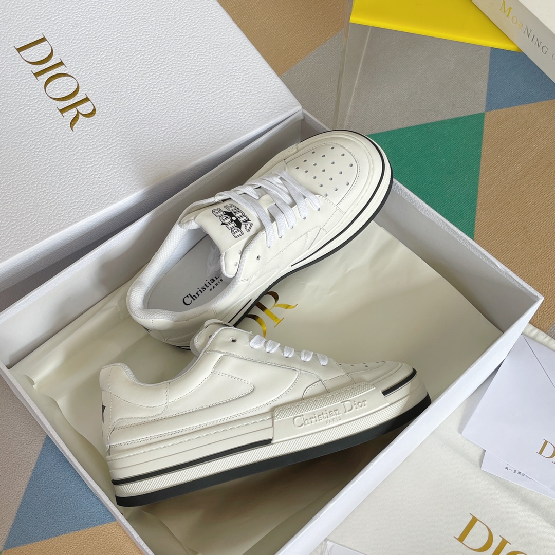 Christian Dior Women's D-Freeway Sneaker White For Women CD KCK349VEA_S10W - Soul Replicas