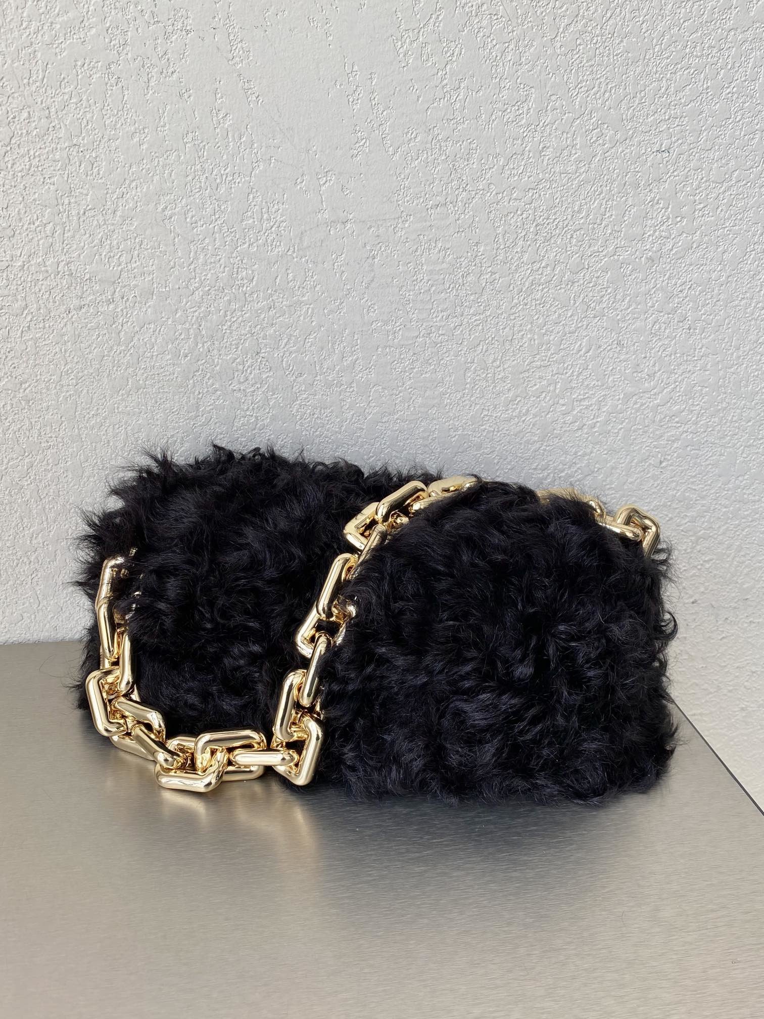 Bottega Veneta Chain Pouch Black. For Women. Women-s Bags 12.2in/31cm 620230V13L02132 - Soul Replicas