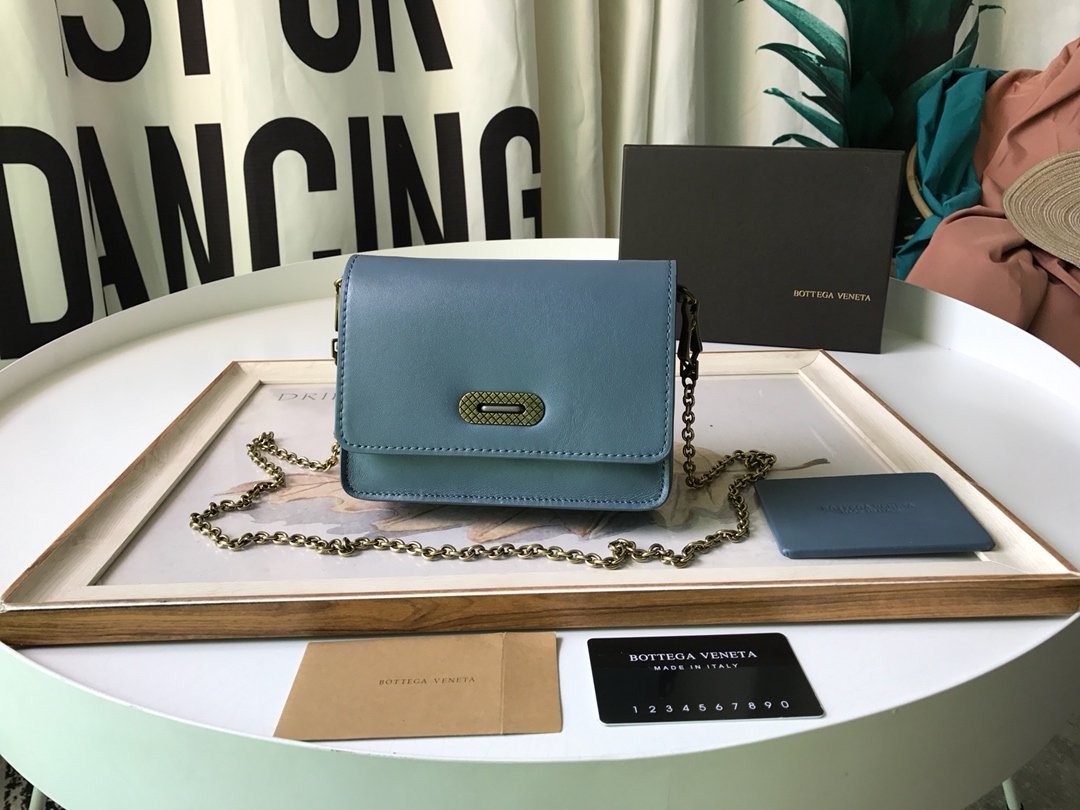 Bottega Veneta Crossbody Blue. For Women. Women-s Bags 6.9in/17.5cm - Soul Replicas