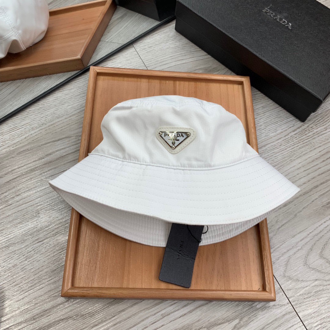 Prada Re-Nylon Bucket Hat White Prada Hat 1HC137_2DMI_F0009 - Soul Replicas