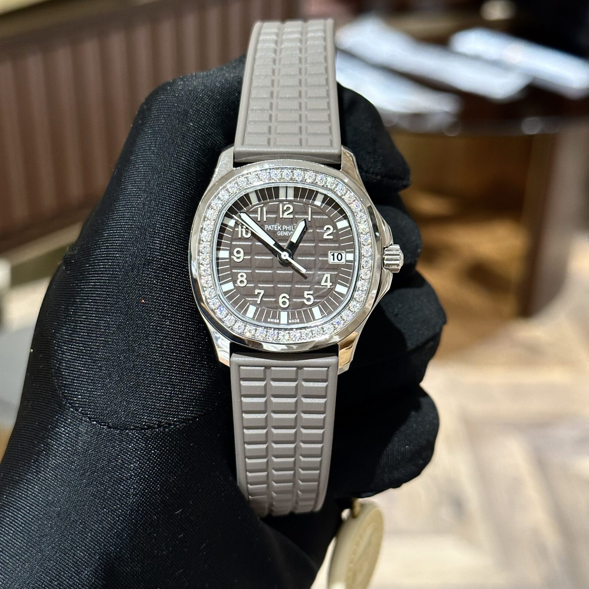 Patek Philippe Replica Watch Aquanaut 5067A Custom Moissanite Diamonds 35.6mm - Soul Replicas
