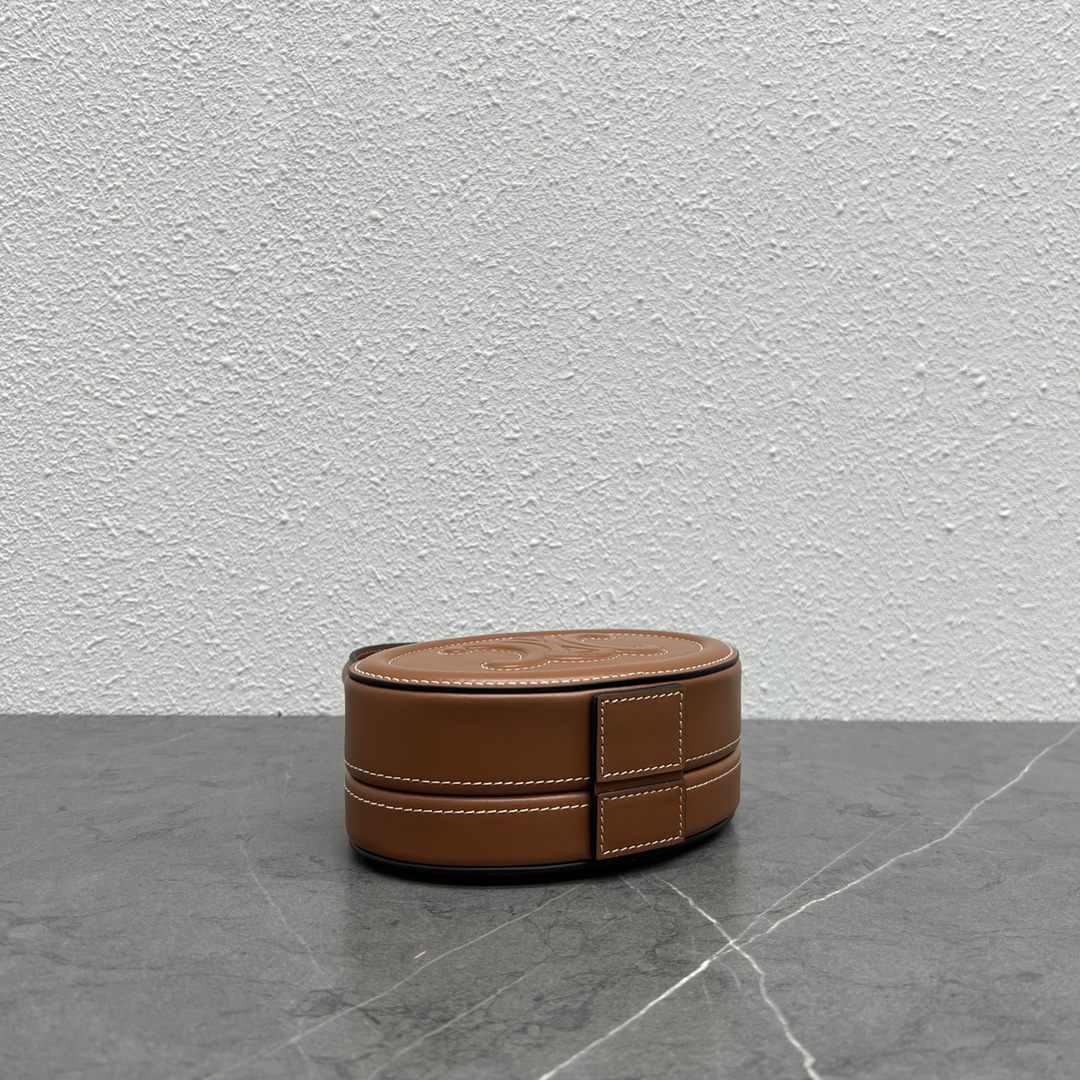 Celine Oval Minaudiere Cuir Triomphe Brown For Women 6in/11.5cm 198613DU6.04LU - Soul Replicas