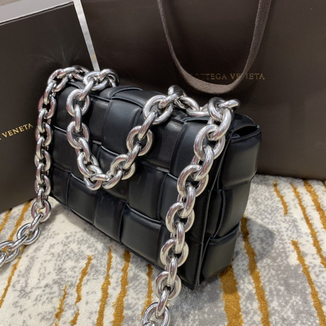 Bottega Veneta Chain Cassette Bag For Women 10.2in/26cm In Black 631421VBWZ01229 - Soul Replicas