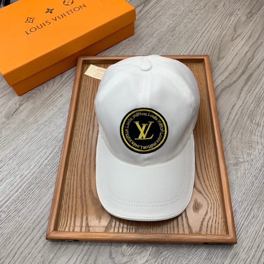 Louis Vuitton Be My Cap In White - Soul Replicas