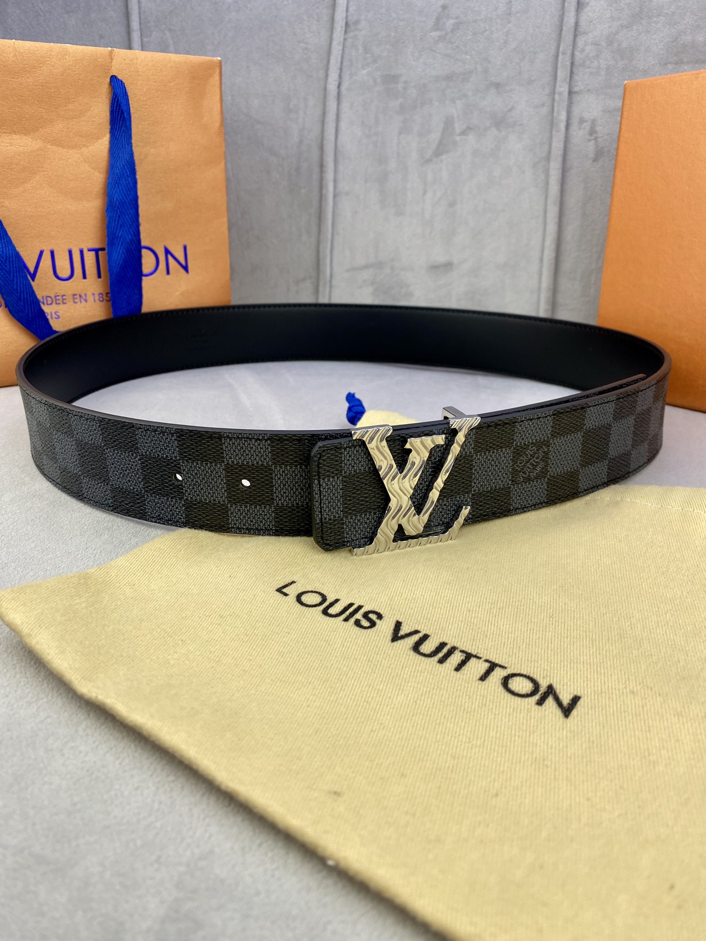 Louis Vuitton Iconic Reversible LV Belt Black LV Women Belt - Soul Replicas