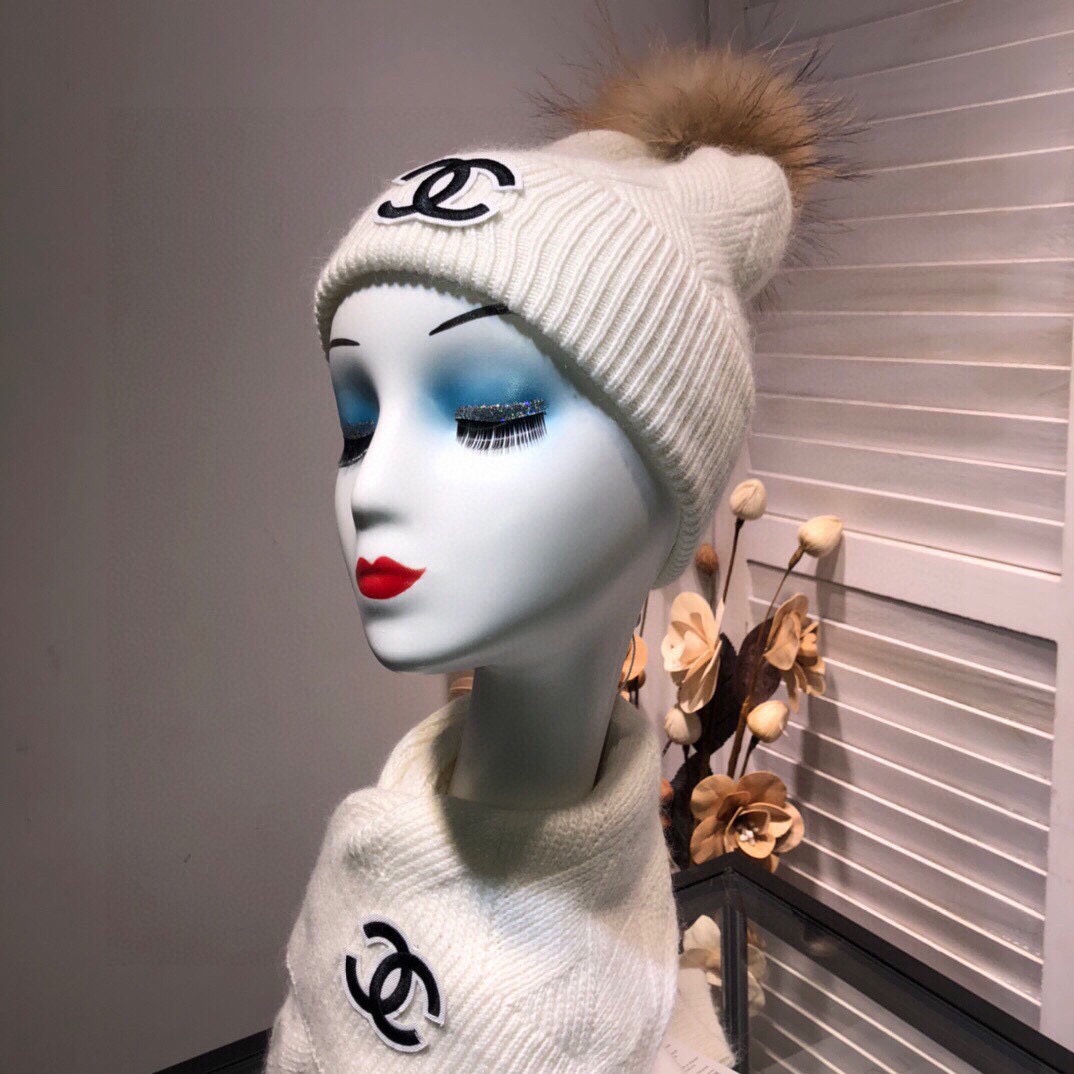 Chanel Beanie & Scarf Set In White - Soul Replicas