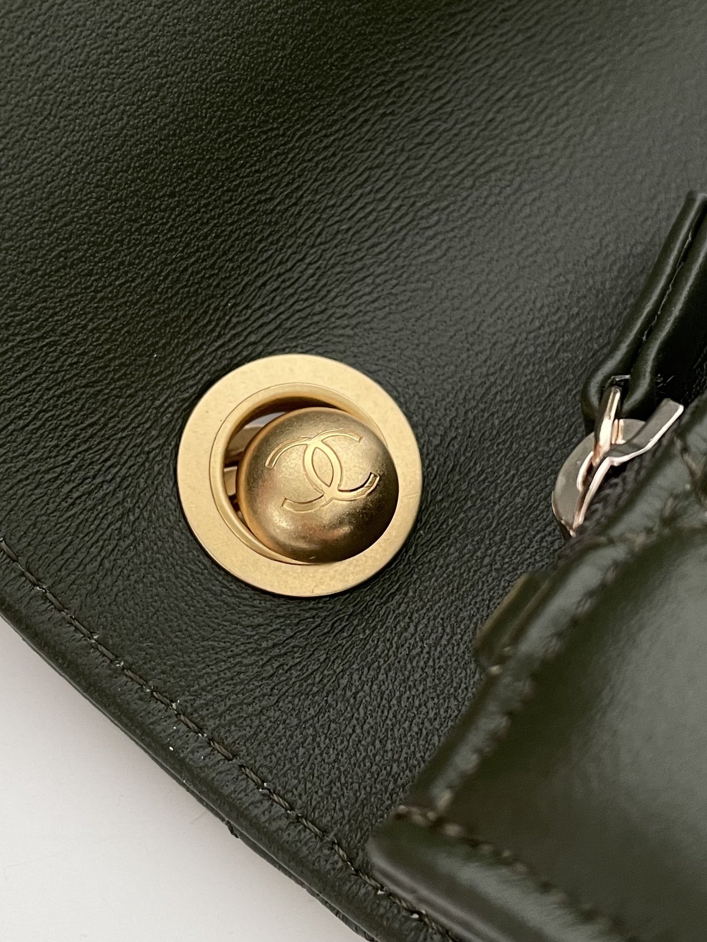 ChanelWallet With Strap Dark Green For Women. Women-s Bags 6.7in/17cm - Soul Replicas