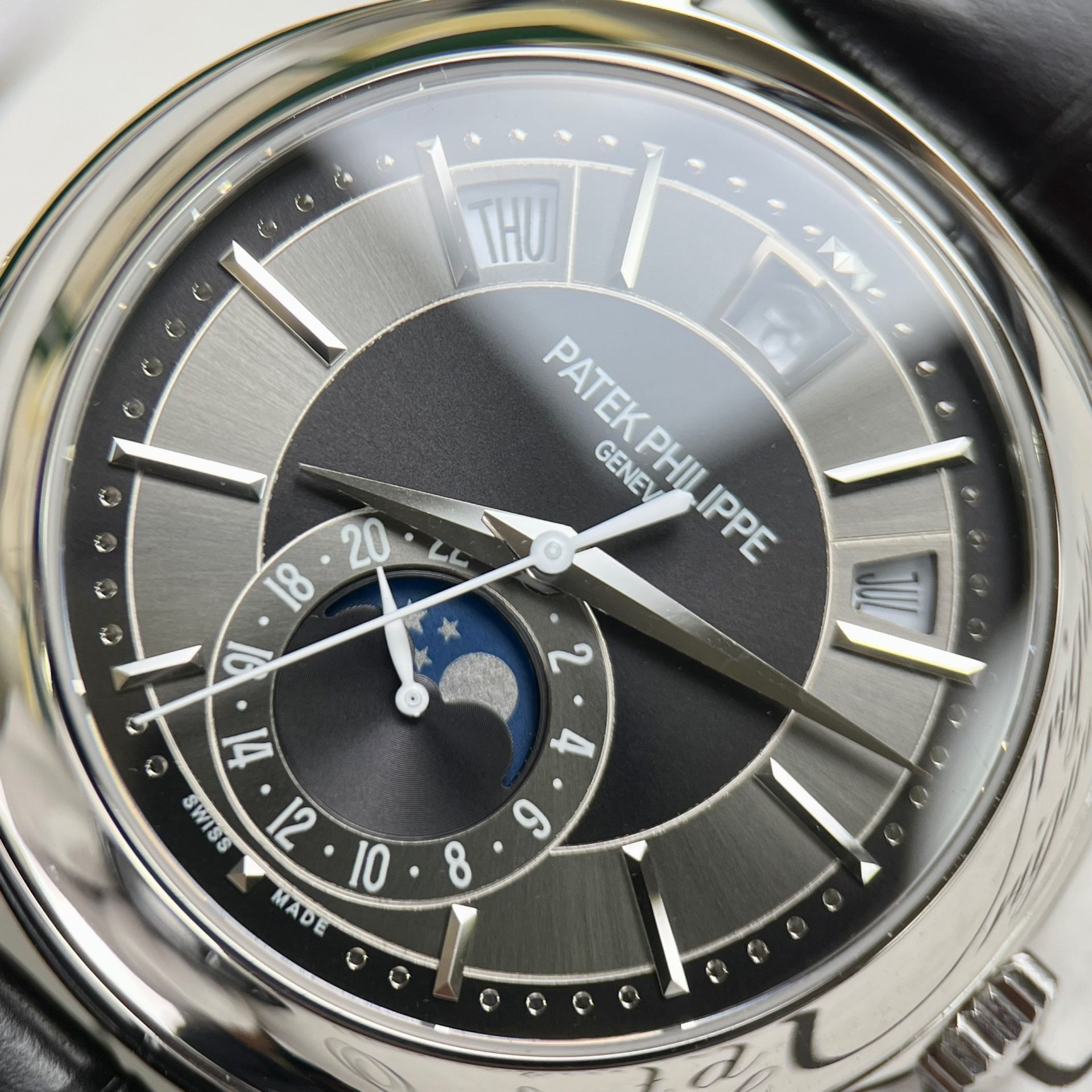 Patek Philippe Replica Watch Complications 5205G Gray Dial Leather Strap 40mm - Soul Replicas