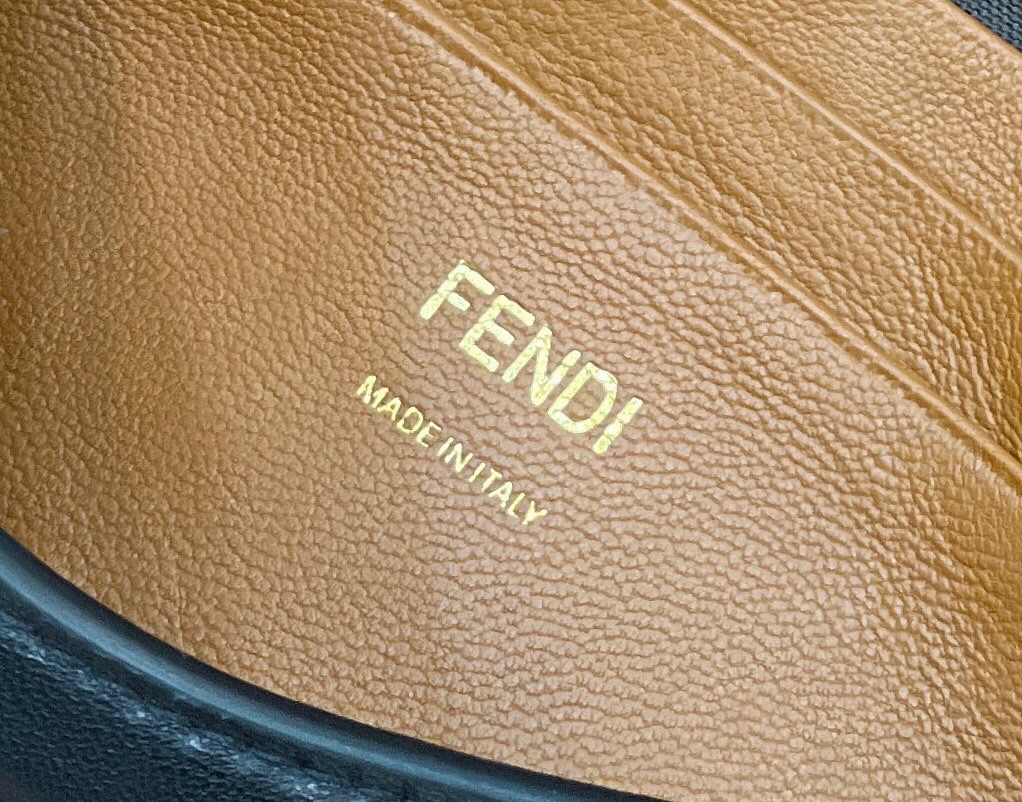 Fendi Baguette Chain Brown and Black Bag For Woman 19cm/7.5in - Soul Replicas