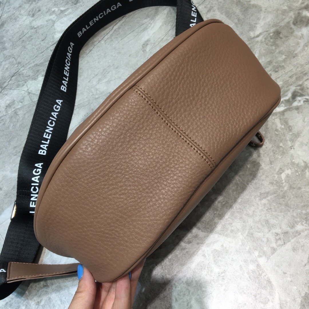 Balenciaga Sling Bag In Brown. For Women. Women-s Bags 9.1in/23cm - Soul Replicas
