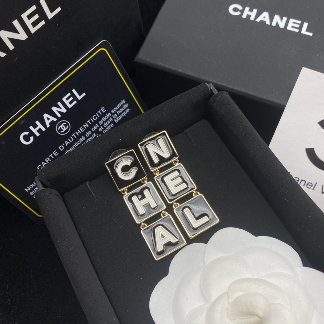 Chanel Earrings - Soul Replicas