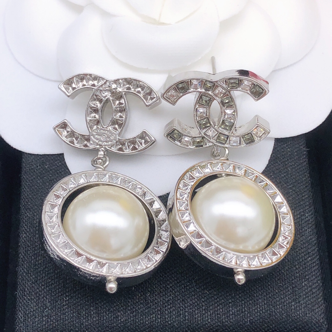 Chanel Earrings - Soul Replicas