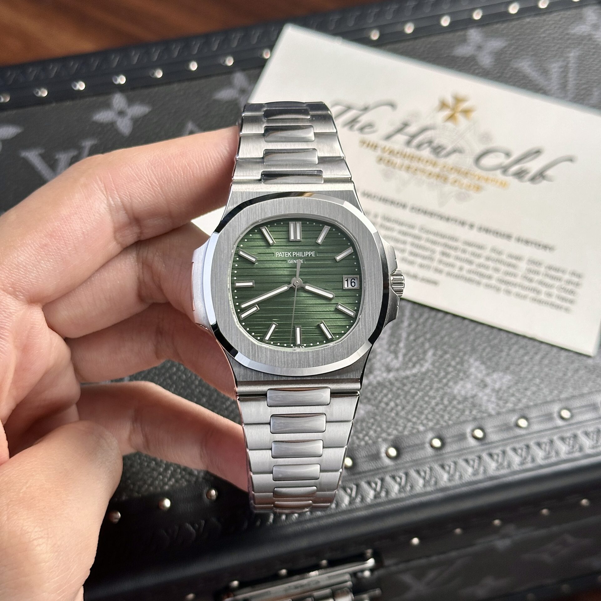 Patek Philippe Nautilus 5711 Green Dial Rep 1:1 Watch Factory 3K 40mm - Soul Replicas