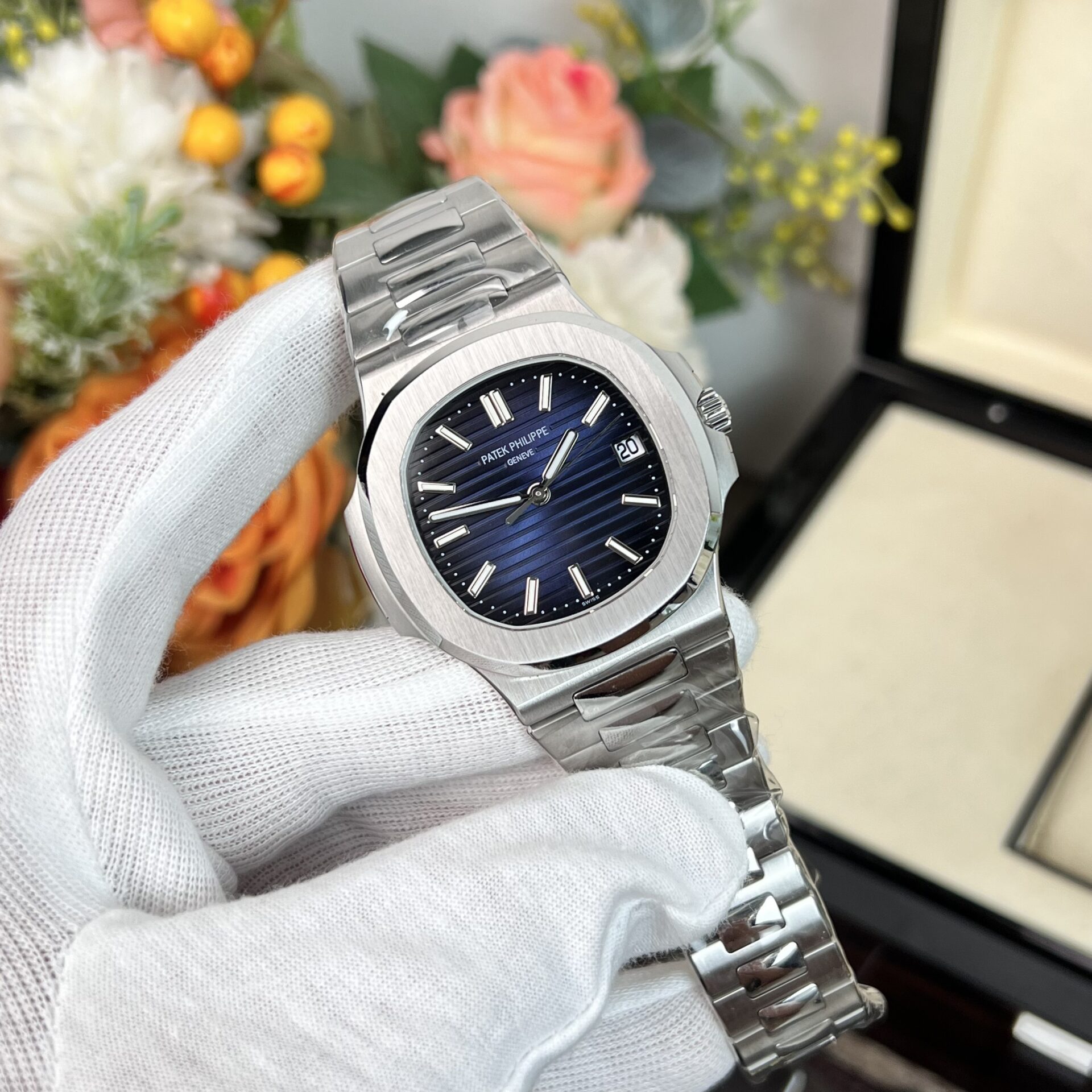 Patek Philippe Nautilus 5711 Replica Watch Refined Full Like Auth 40mm - Soul Replicas